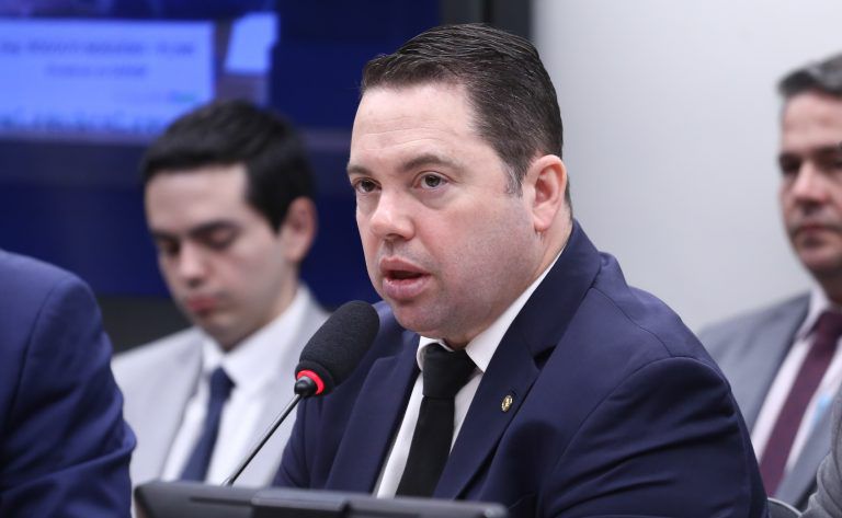 Com relatório de Rodolfo Nogueira, Comissão aprova projeto que cria programa nacional de segurança no campo