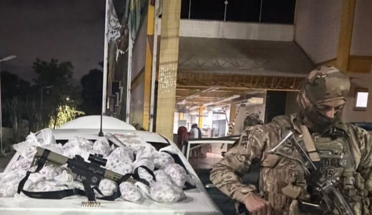 PRF é recebida a tiros ao interceptar arsenal de guerra em Caxias