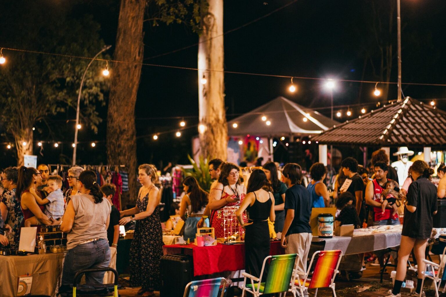 Feira infantil e show gratuito movimentam agenda cultural desta sexta